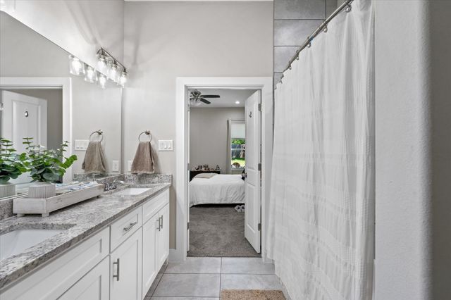 4520 Garrison Avenue, Dallas, TX 75216