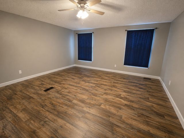 4014 Trevor Ct, Pleasant View, TN 37146