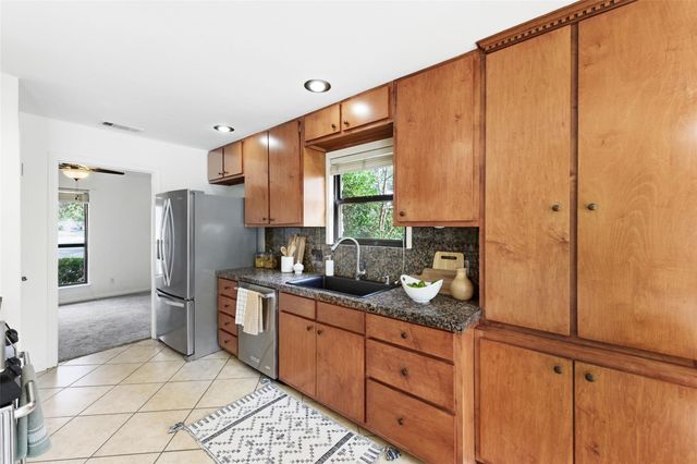 4707 Whispering Valley DR, Austin, TX 78727