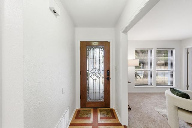 4707 Whispering Valley DR, Austin, TX 78727