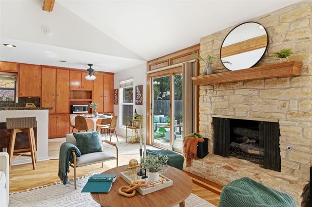 4707 Whispering Valley DR, Austin, TX 78727