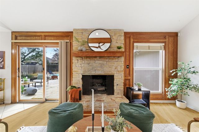 4707 Whispering Valley DR, Austin, TX 78727