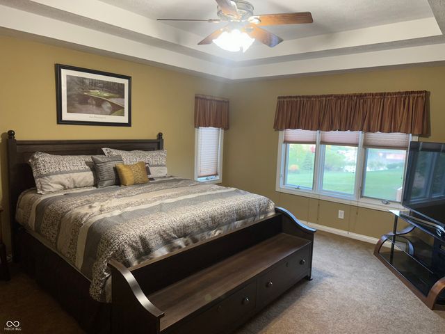 84 Racquet Court, Greenwood, IN 46142