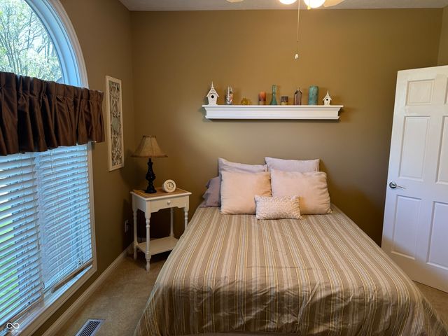 84 Racquet Court, Greenwood, IN 46142