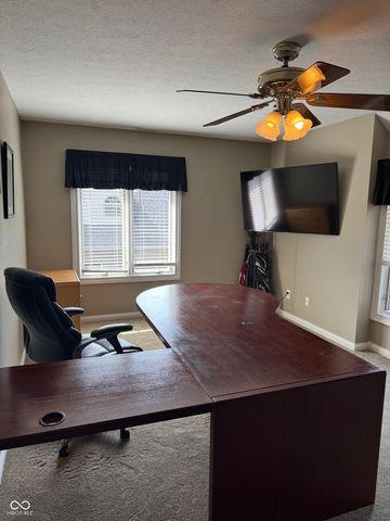 84 Racquet Court, Greenwood, IN 46142