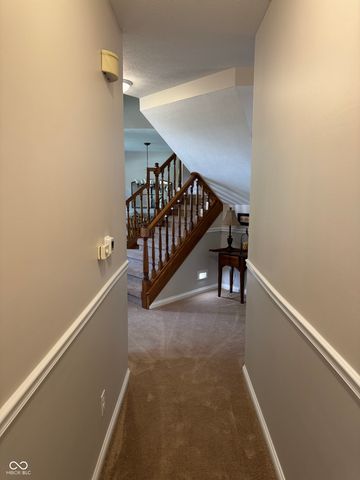 84 Racquet Court, Greenwood, IN 46142