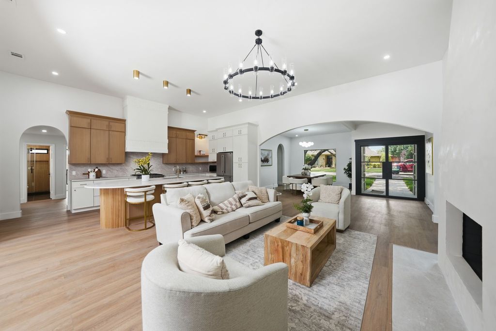 7130 Debbe Drive, Dallas, TX 75252