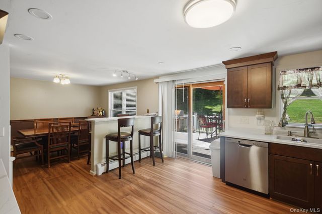 73 Kentview Drive, Carmel, NY 10512