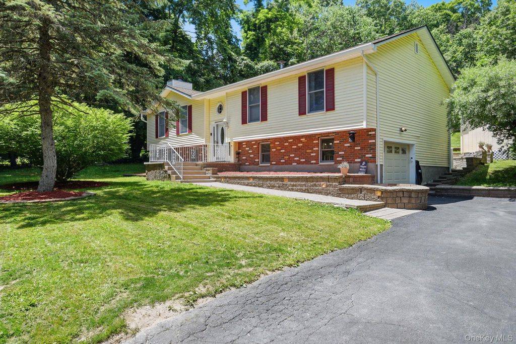 73 Kentview Drive, Carmel, NY 10512