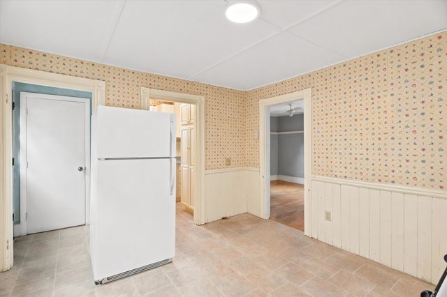 8 Ord St, Salem, MA 01970
