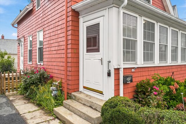 8 Ord St, Salem, MA 01970