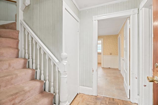 8 Ord St, Salem, MA 01970