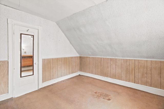 8 Ord St, Salem, MA 01970