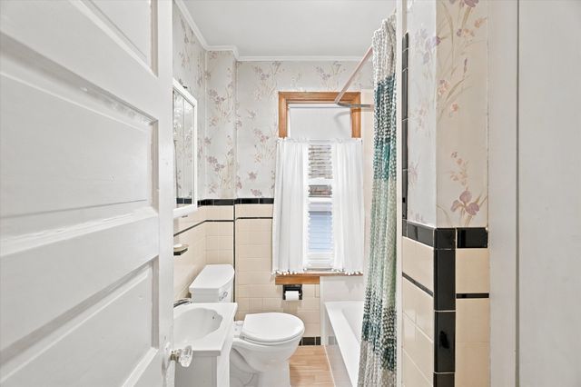 8 Ord St, Salem, MA 01970