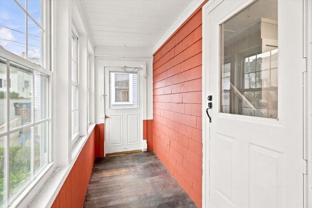 8 Ord St, Salem, MA 01970