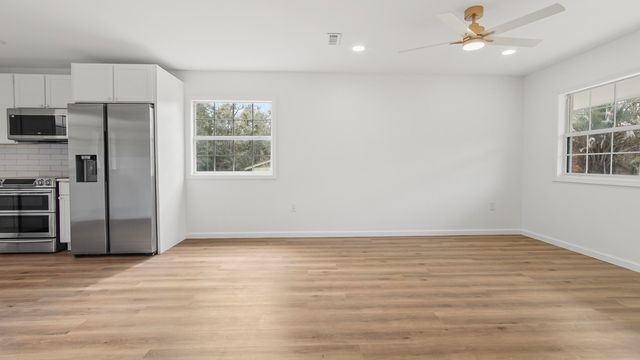 97 Graham Street, Defuniak Springs, FL 32435