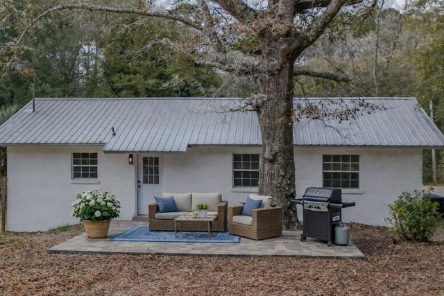 97 Graham Street, Defuniak Springs, FL 32435