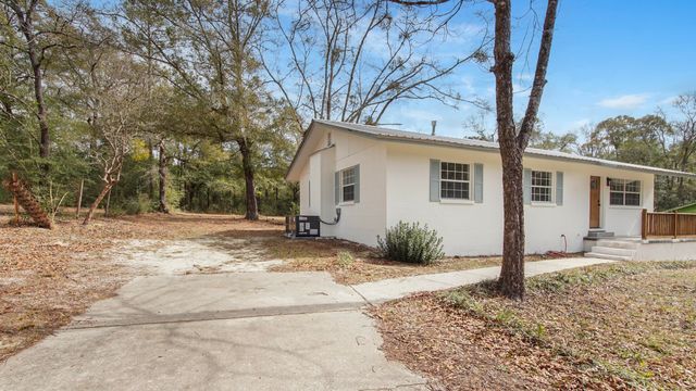 97 Graham Street, Defuniak Springs, FL 32435