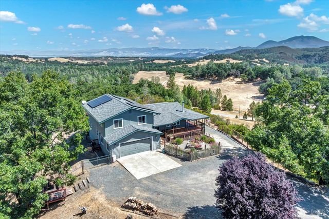 10225 Kelsey Creek Dr, Kelseyville, CA 95451