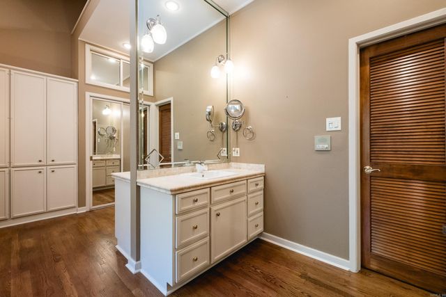 18 Hickory Hills Circle, Little Rock, AR 72212