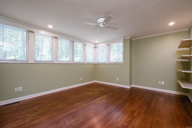 18 Hickory Hills Circle, Little Rock, AR 72212