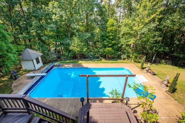 18 Hickory Hills Circle, Little Rock, AR 72212