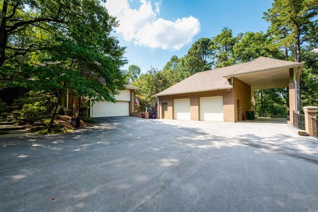 18 Hickory Hills Circle, Little Rock, AR 72212