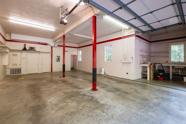 18 Hickory Hills Circle, Little Rock, AR 72212