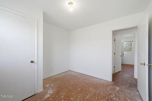 2610 Austin Village Boulevard, Johnson City, TN 37601