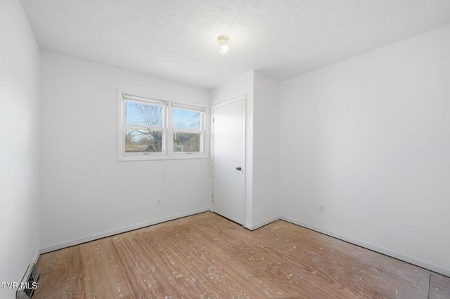 2610 Austin Village Boulevard, Johnson City, TN 37601