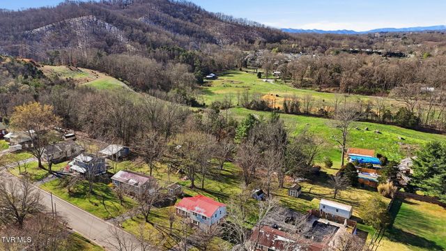 2610 Austin Village Boulevard, Johnson City, TN 37601