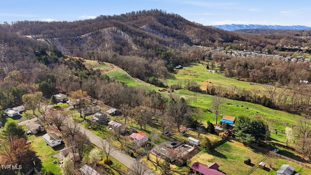 2610 Austin Village Boulevard, Johnson City, TN 37601