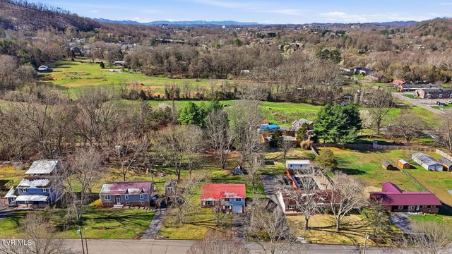 2610 Austin Village Boulevard, Johnson City, TN 37601