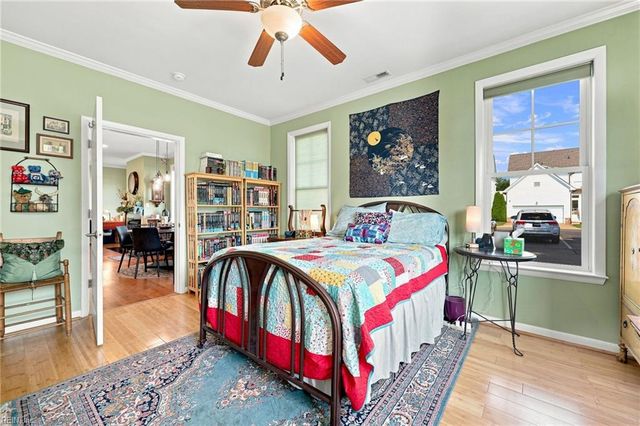 214 S 2nd ST C, Hampton, VA 23664