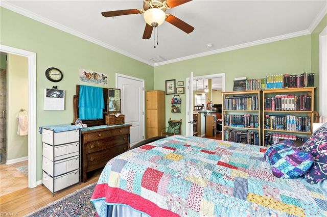 214 S 2nd ST C, Hampton, VA 23664