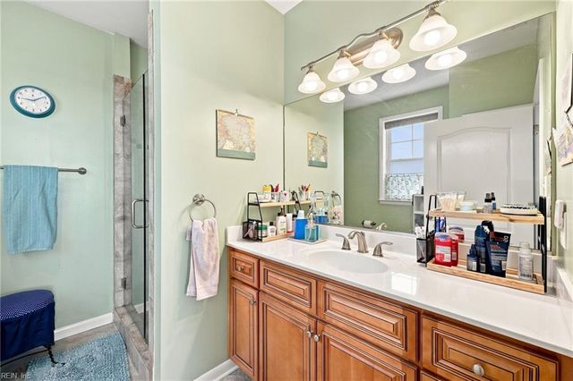 214 S 2nd ST C, Hampton, VA 23664