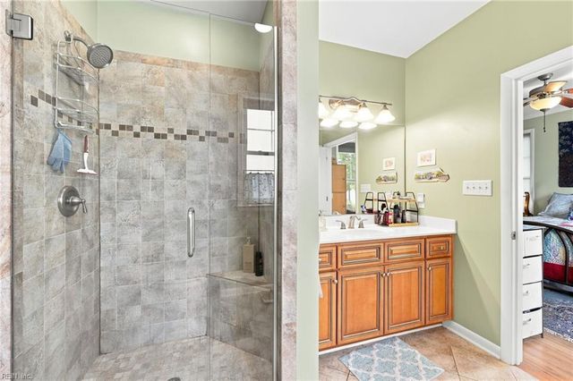 214 S 2nd ST C, Hampton, VA 23664