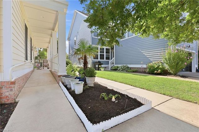 214 S 2nd ST C, Hampton, VA 23664