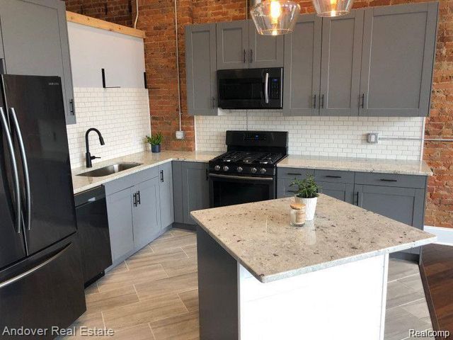 232 E Michigan Avenue, Kalamazoo, MI 49007