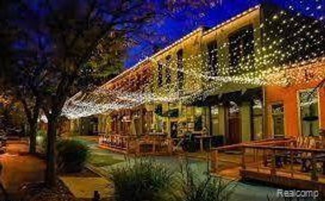 232 E Michigan Avenue, Kalamazoo, MI 49007