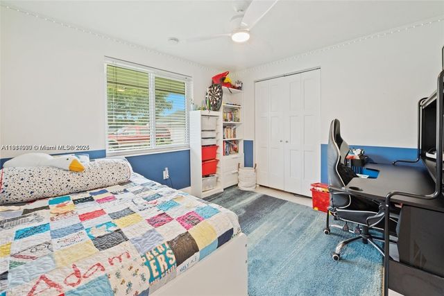 5021 SW 29th Ter, Dania Beach, FL 33312