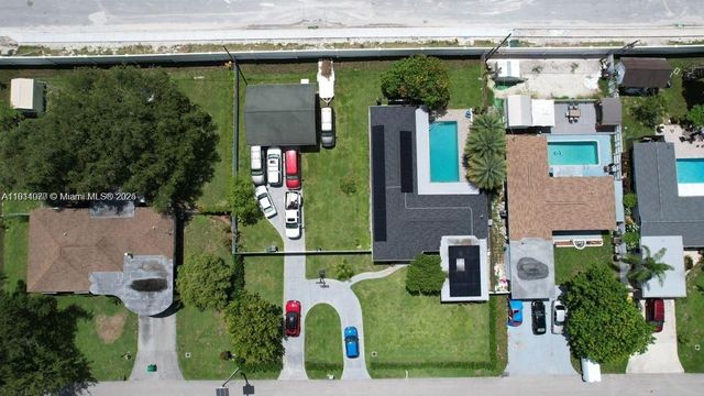 5021 SW 29th Ter, Dania Beach, FL 33312