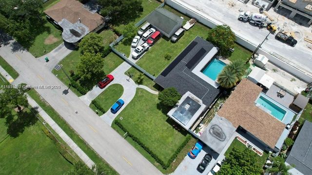 5021 SW 29th Ter, Dania Beach, FL 33312