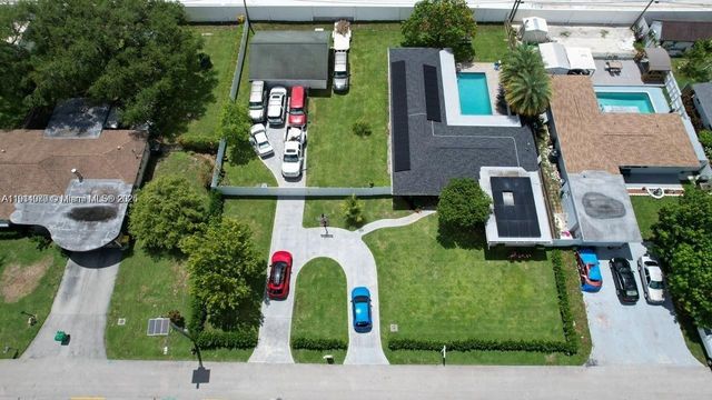 5021 SW 29th Ter, Dania Beach, FL 33312