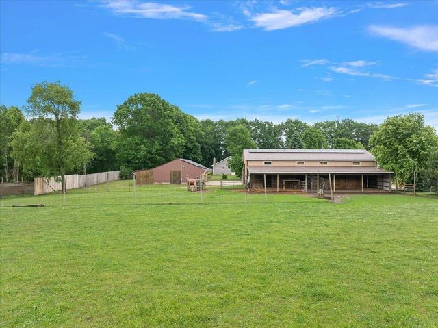 805 W Moore Road, Ashland Twp, MI 49327