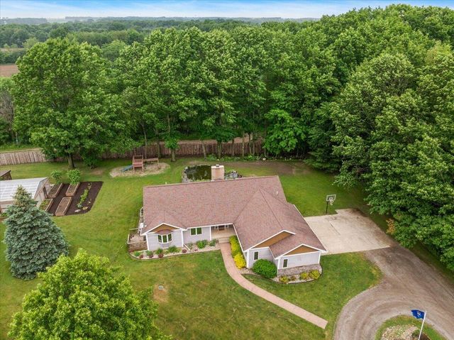 805 W Moore Road, Ashland Twp, MI 49327