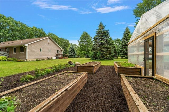805 W Moore Road, Ashland Twp, MI 49327