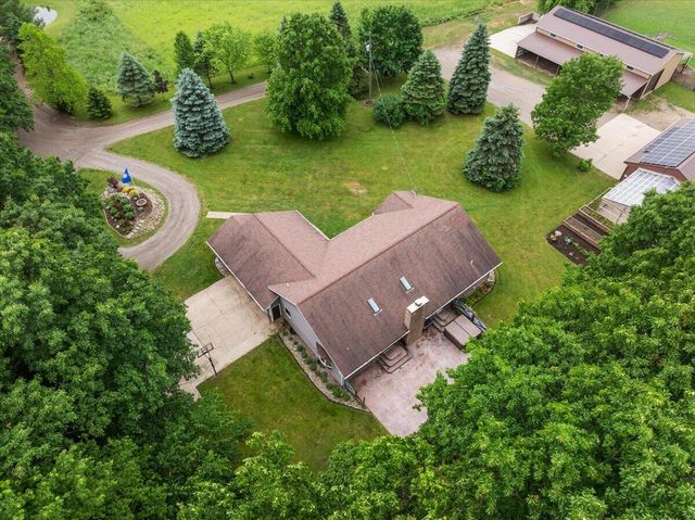 805 W Moore Road, Ashland Twp, MI 49327