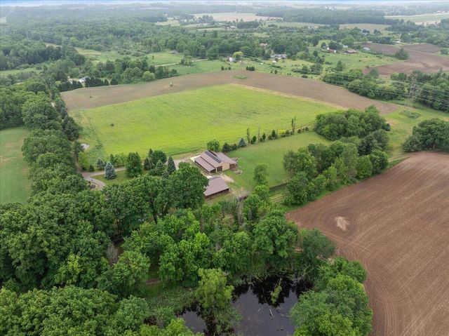 805 W Moore Road, Ashland Twp, MI 49327