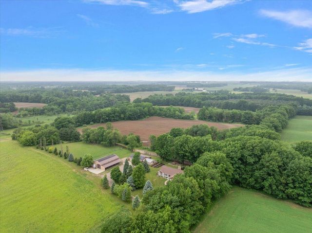 805 W Moore Road, Ashland Twp, MI 49327